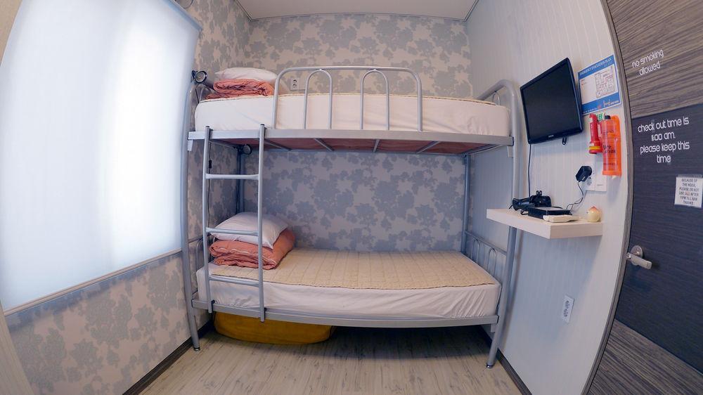 Hi - Hotel